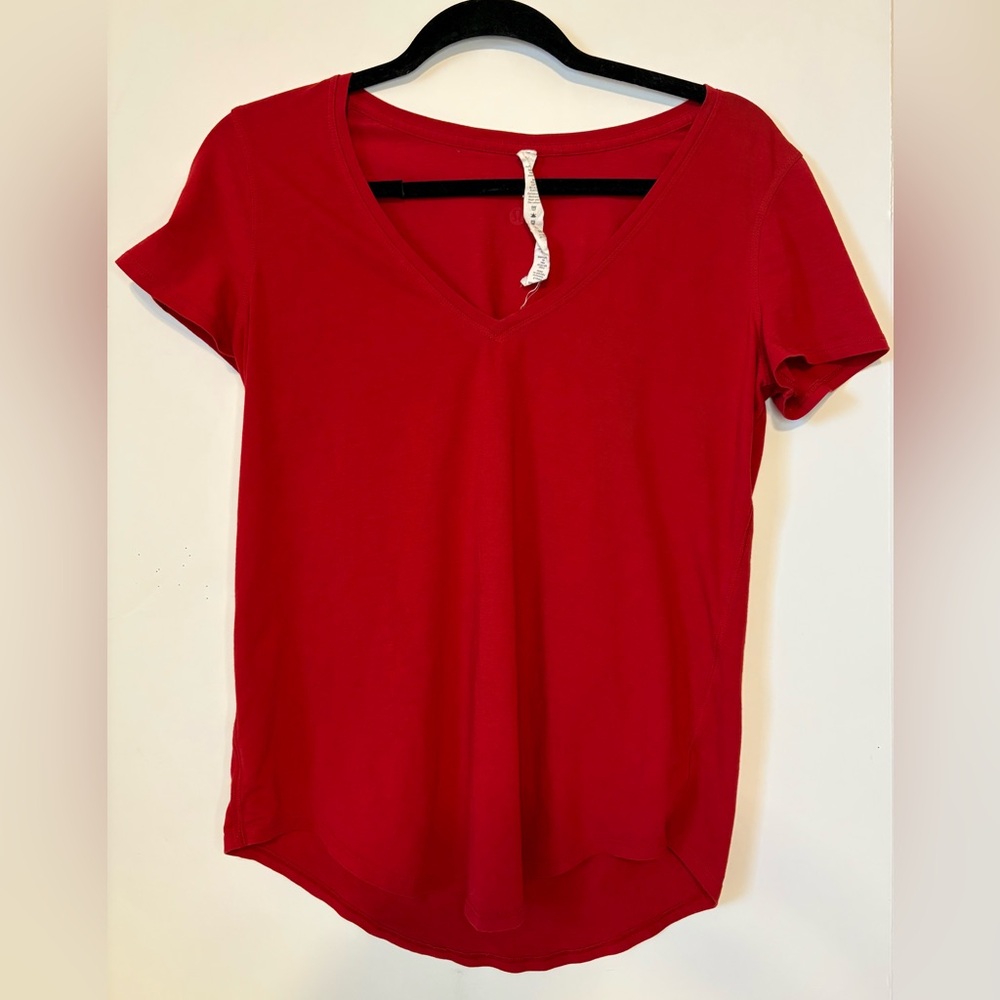 lululemon athletica Red Short Sleeve Tee